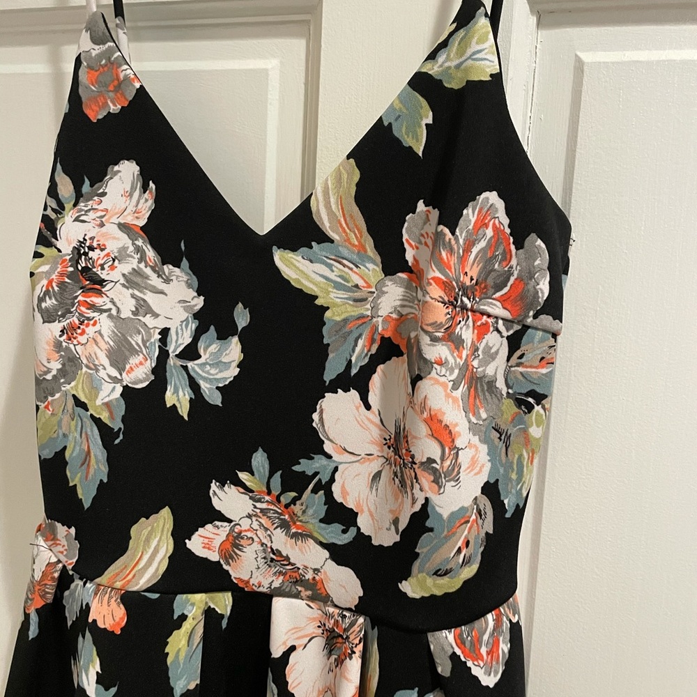 Floral dress - Picture 3 of 4